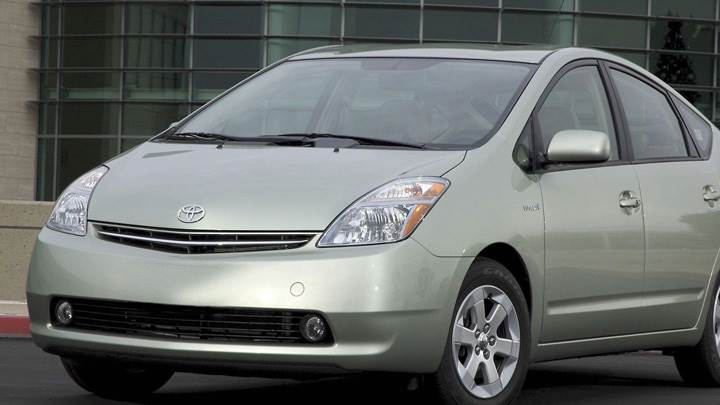2008 Toyota Prius Touring Edition In Silver Front Side Pose